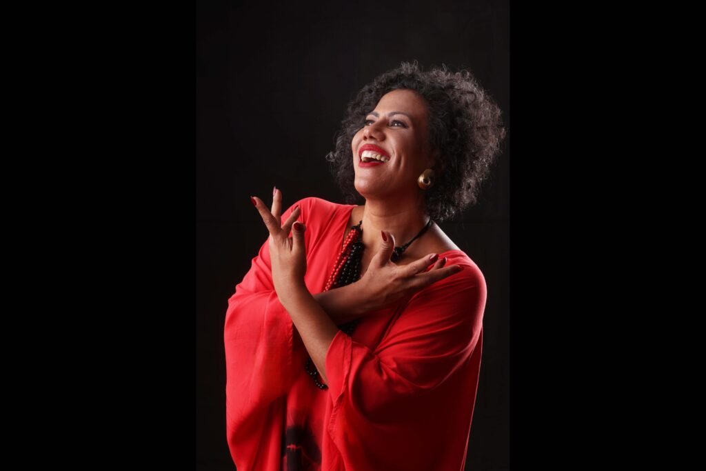 guairinha-recebe-tributo-a-mercedes-sosa-com-cantora-que-representa-a-obra-da-argentina