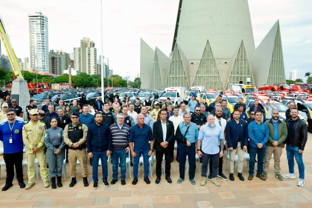 entrega-de-75-novas-viaturas-reforca-atuacao-das-forcas-de-seguranca-em-maringa-e-regiao
