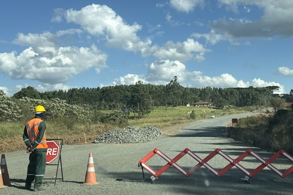 obra-de-r$-187-milhoes,-pavimentacao-de-rodovia-entre-imbau-e-reserva-avanca