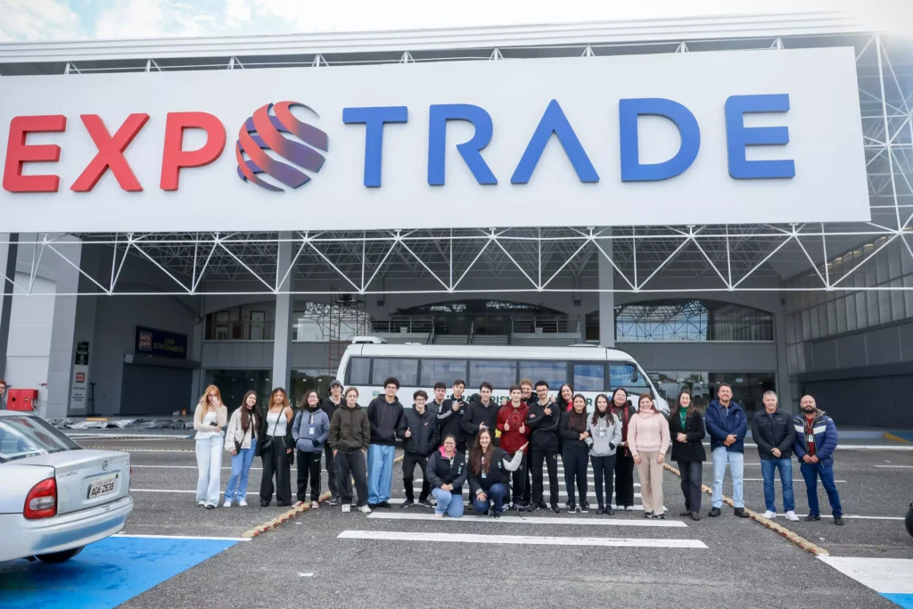 SEMDE - INOVATUR JUVENTUDE InovaTur Jovem