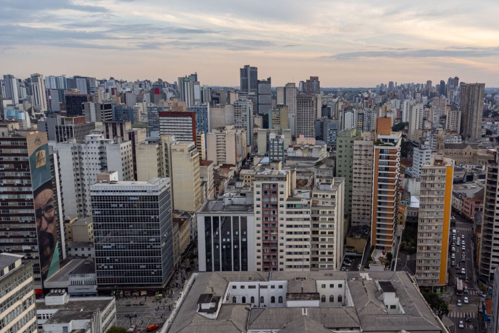 parana-tera-tempo-estavel-na-estreia-do-brasil-na-copa-e-retorno-das-chuvas-no-domingo