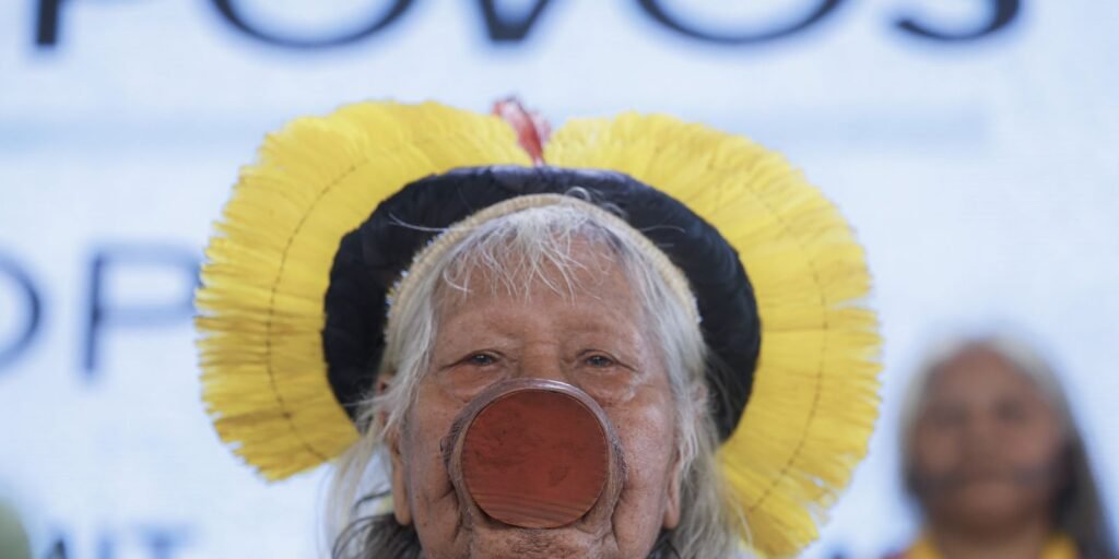 lider-indigena-raoni-tem-melhora-do-quadro-de-saude