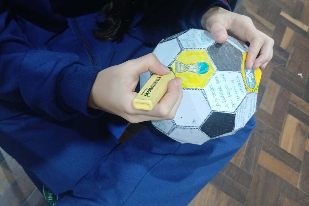 leia-parana-entra-em-campo-com-projeto-da-copa-e-fortalece-leitura-nas-escolas-estaduais