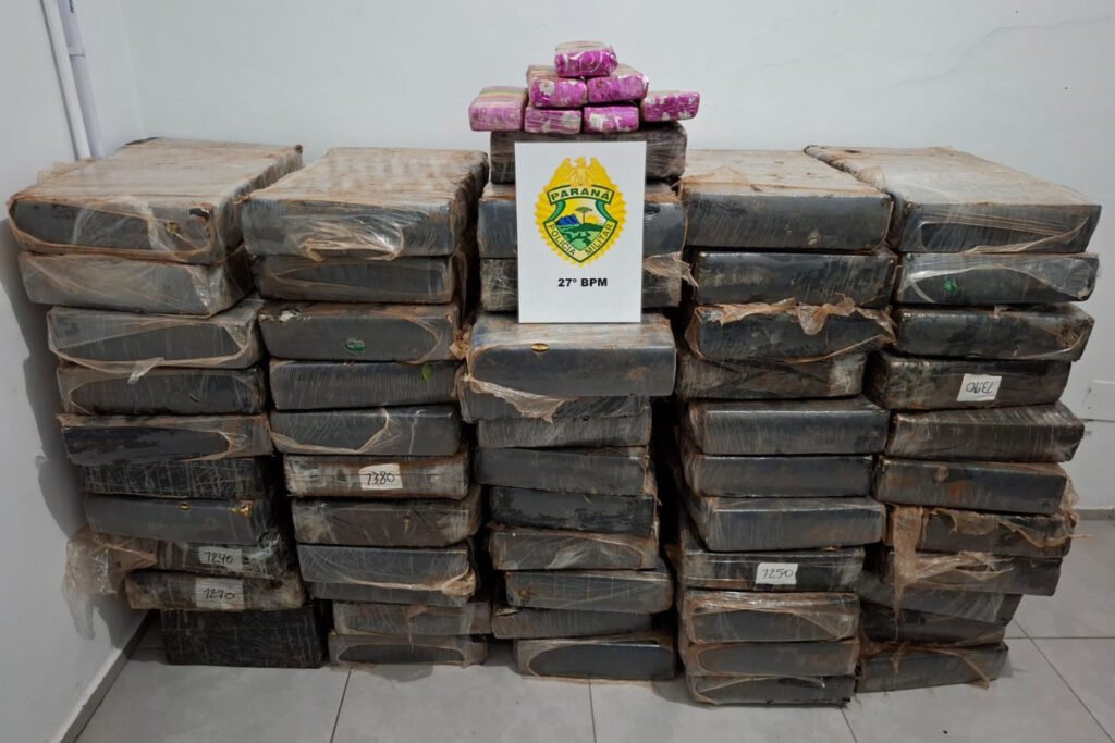 pmpr-apreende-759,4-quilos-de-maconha-em-caminhonete-em-sao-mateus-do-sul