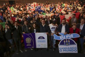 quem-foi-e-quem-vai:-governador-participa-de-encontro-do-ganhando-o-mundo-em-londrina