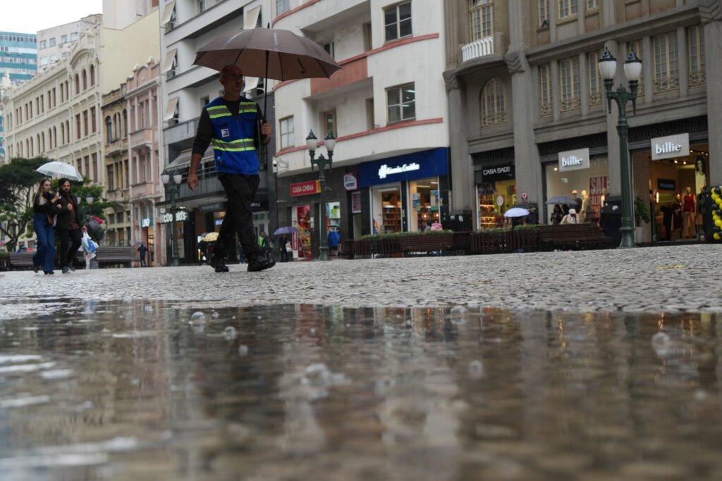 chuva-volta-ao-parana-a-partir-do-fim-de-semana,-preve-o-simepar