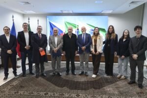 parana-apresenta-ambiente-de-negocios-a-empresas-tchecas-em-encontro-no-palacio-iguacu