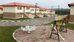 Ministério das Cidades O Paraná lidera os investimentos do Minha Casa, Minha Vida na região Sul, com mais de 142 mil residências contratadas e R$20,4 bilhões investidos entre 2023 e 2025.