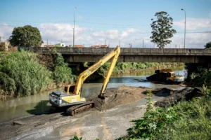 SEMOP - Acompanhamento de obra - Limpeza do Rio Atuba-7