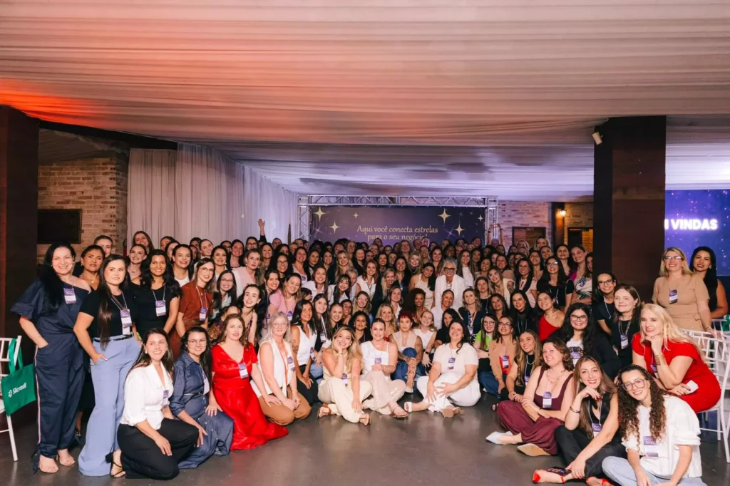 Encontro em Almirante Tamandaré, no dia 30/07, vai promover rodadas de negócios, talk show, palestra e feira de expositores para impulsionar o empreendedorismo feminino Crédito das fotos @alinefelizfotografia
