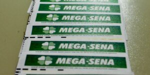 veja-os-numeros-da-mega-sena-sorteados-neste-sabado-(4)