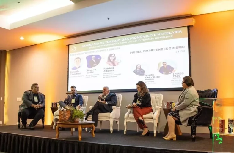 II Seminário de Turismo Gastronômico reúne especialistas em Curitiba
