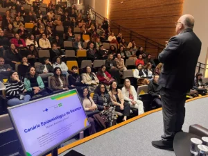 Sesa promove capacitação para manter o Paraná livre da doença