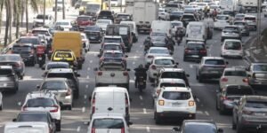 greve-de-trens-em-sp-causa-congestionamento-de-mais-de-2-mil-km 