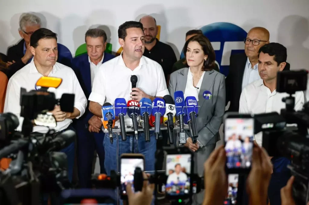 Dupla formada: Alexandre Curi e Cristina Graeml serão candidatos ao Senado na chapa de Sandro Alex