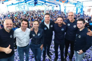 Sandro Alex abre campanha ao lado de apoiadores em Curitiba e São José dos Pinhais