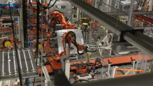 Produção industrial do Paraná cresce em junho, mas fecha semestre em desaceleração