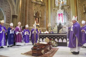 dom pedro missa ecaixão