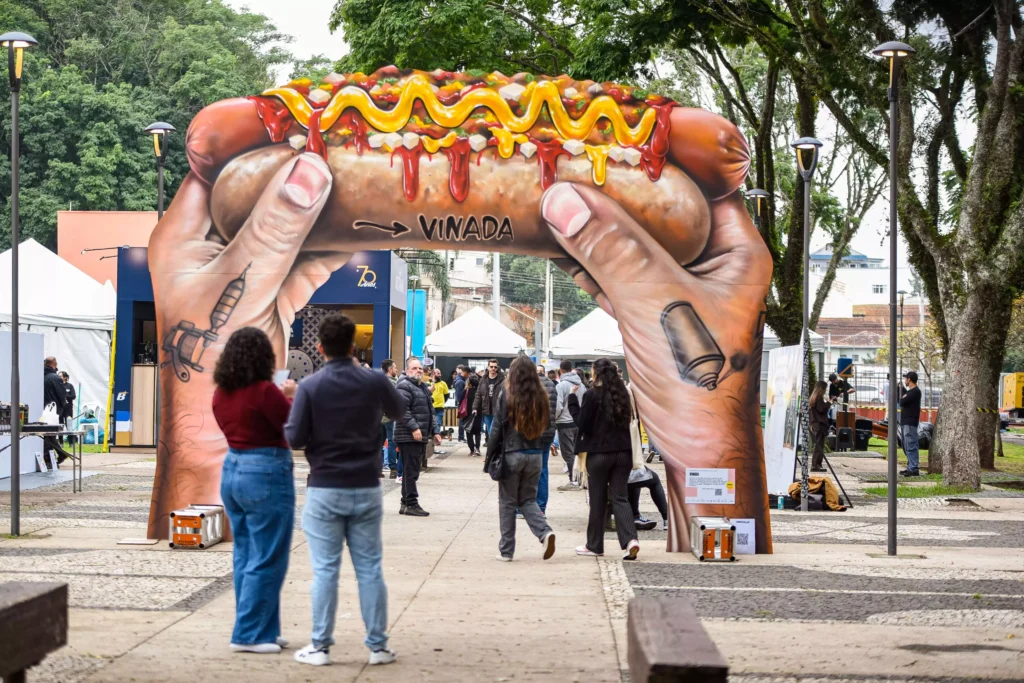 Vinada Cultural anuncia local e participantes da edição de novembro em Curitiba 2026
