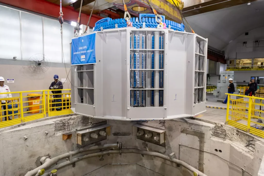 Copel instala conjunto de turbina e gerador modernizado na Usina Parigot de Souza