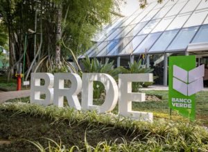 brde-alcanca-mais-de-r$-1,5-bilhao-em-contratacoes-no-parana-em-2025