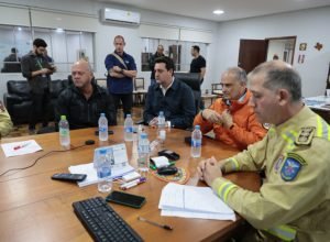 governo-manda-dezenas-de-bombeiros-e-equipes-da-saude-para-auxiliar-rio-bonito-do-iguacu