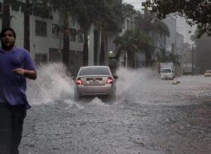 sp:-defesa-civil-alerta-para-chuvas-fortes,-rajadas-de-vento-e-granizo