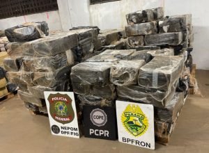 pmpr,-pcpr-e-pf-prendem-tres-pessoas-e-apreendem-quase-4-toneladas-de-maconha-no-oeste