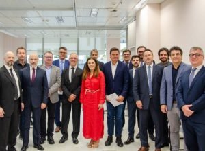 estado-firma-acordo-judicial-que-encerra-passivo-historico-da-ferroeste