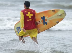 verao-maior-parana-tera-669-bombeiros-e-362-guarda-vidas,-maior-contingente-da-historia