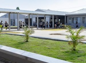 diretores-eleitos-para-escolas-da-rede-estadual-do-parana-assumem-cargos