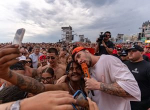 jeito-moleque-toca-cristiano-araujo-e-charlie-brown-jr-no-verao-maior-parana