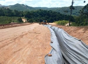 pavimentacao-de-11,9-km-de-rodovia-em-doutor-ulysses-avanca-com-a-terraplenagem