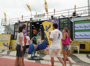 atendimento-ao-turista-reforca-acolhimento-e-qualifica-a-experiencia-no-verao-maior