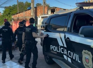 pcpr-prende-oito-pessoas-em-tres-estados-em-operacao-contra-de-desvios-milionarios-de-cargas