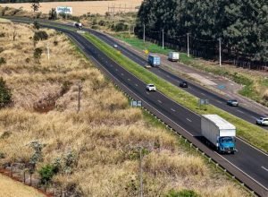 der/pr-pede-a-concessionaria-do-lote-4-retirada-do-free-flow-do-perimetro-urbano-de-rolandia