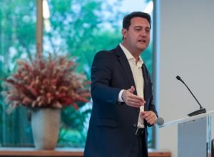 governador-apresenta-estrategia-de-infraestrutura-e-industrializacao-a-executivos-em-sao-paulo