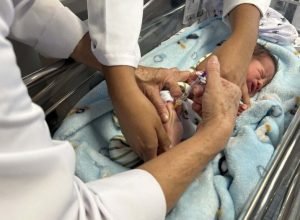 maternidades-do-parana-iniciam-uso-de-novo-medicamento-para-prevenir-virus-sincicial-em-bebes