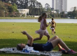 com-39,7oc,-capanema-registra-a-temperatura-mais-alta-neste-ano-no-parana