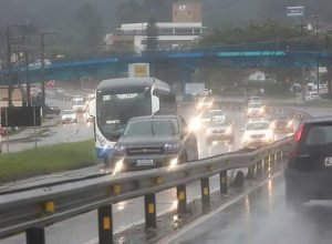 sc-tem-alerta-vermelho-para-alagamentos-e-deslizamentos-na-capital