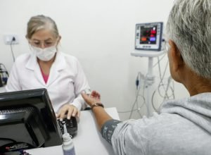 secretaria-da-saude-reforca-orientacoes-sobre-onde-buscar-ajuda-na-rede-publica-no-parana