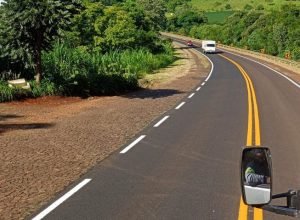 rodovia-de-rio-bonito-do-iguacu-recebe-servicos-de-conservacao-do-pavimento