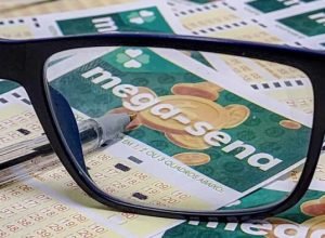mega-sena-acumulada-sorteia-premio-estimado-em-r$-105-milhoes