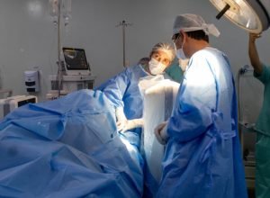 huop-aplica-polilaminina-para-assistencia-a-paciente-com-lesao-medular