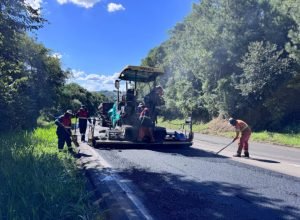 rodovia-entre-nova-tebas-e-pitanga-recebe-servicos-de-conservacao-do-der/pr