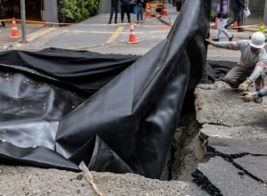 explosao-abre-grande-buraco-na-rua-da-consolacao-em-sao-paulo