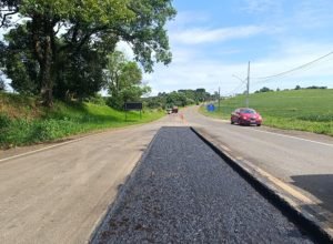 der/pr-executa-servicos-de-conservacao-na-pr-180-entre-marmeleiro-e-santa-catarina