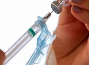 vacina-da-herpes-zoster-e-segura-para-pacientes-reumaticos,-diz-estudo