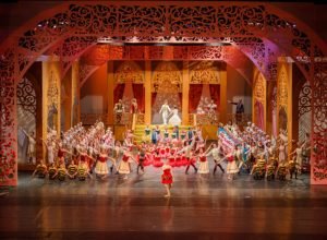 mais-de-15-mil-alunos-e-de-mil-apresentacoes:-escola-de-danca-teatro-guaira-celebra-70-anos