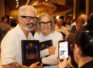 500-pessoas-prestigiam-lancamento-do-livro-de-40-anos-da-orquestra-sinfonica-do-parana